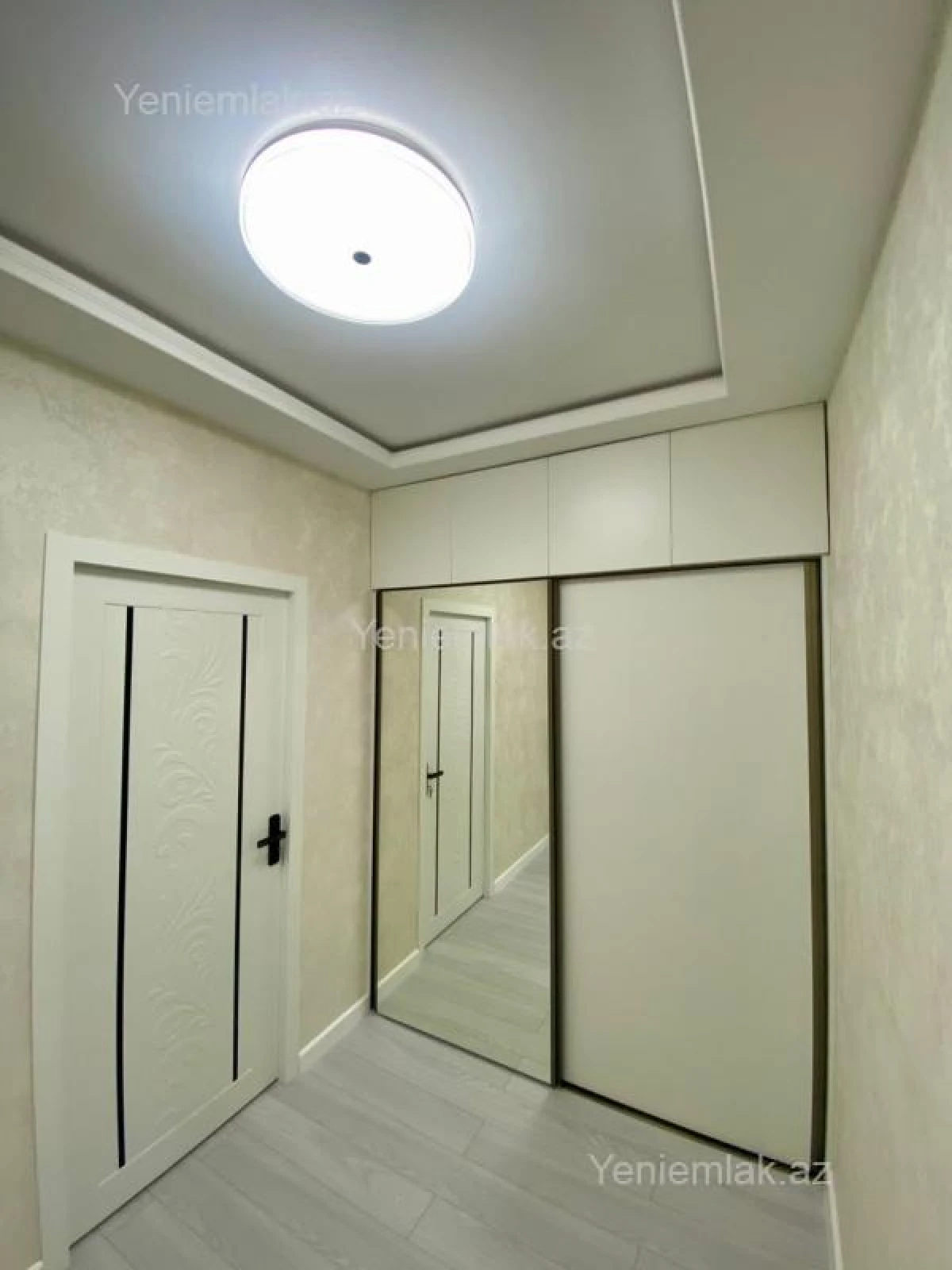 Satılır 2 otaqlı köhnə tikili 65 m²