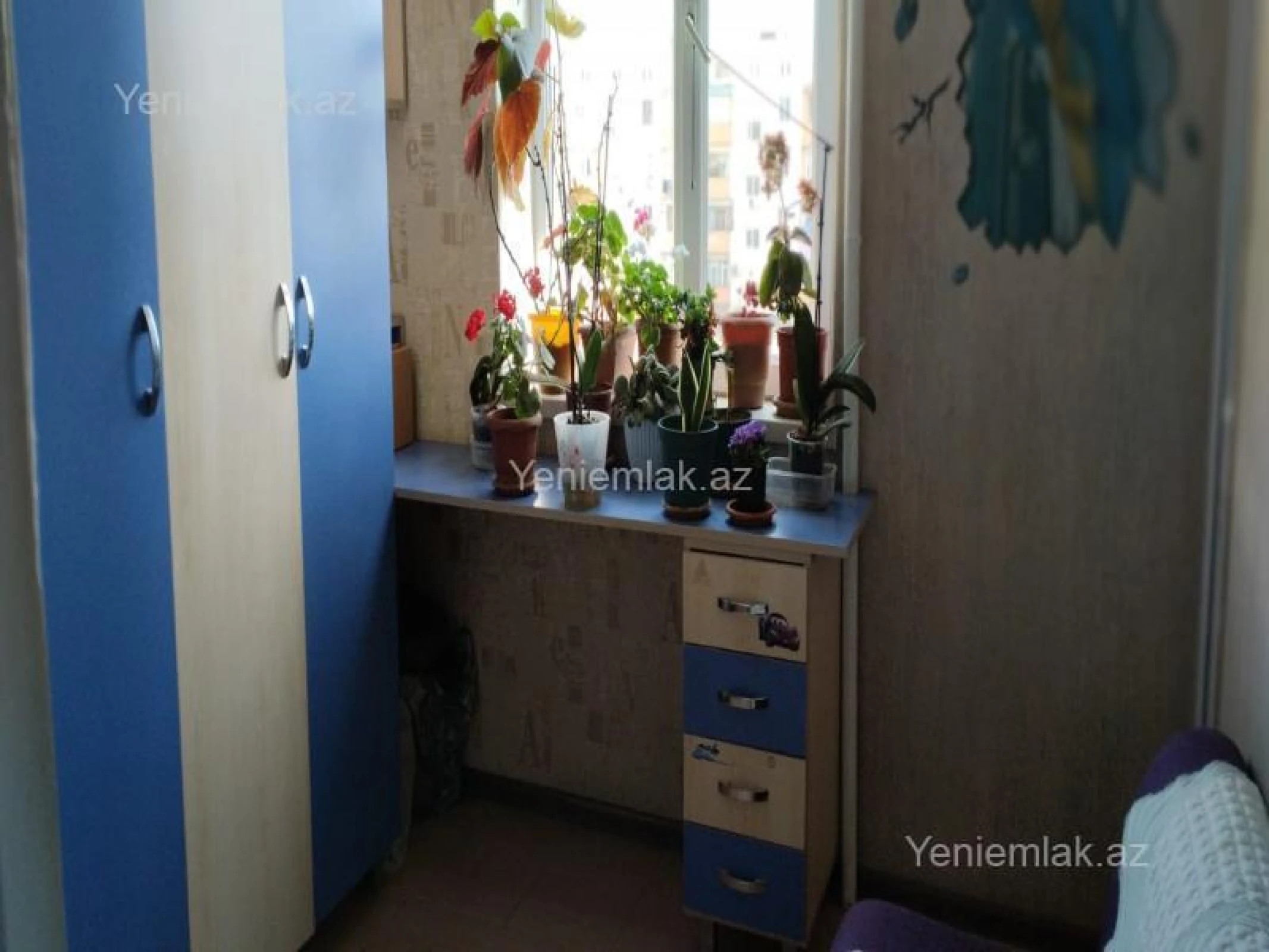 Satılır 4 otaqlı köhnə tikili 75 m²