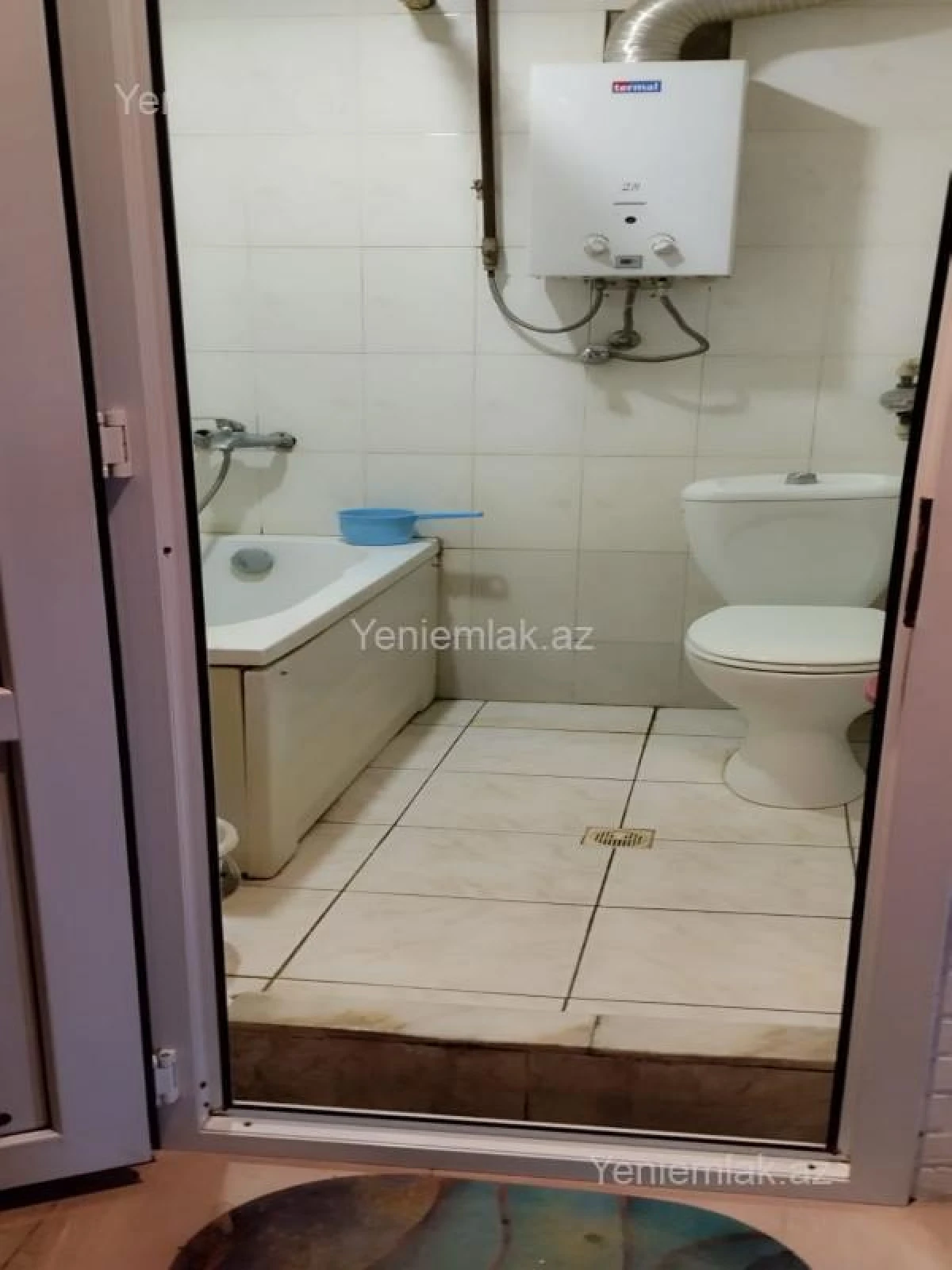 Satılır 4 otaqlı köhnə tikili 75 m²