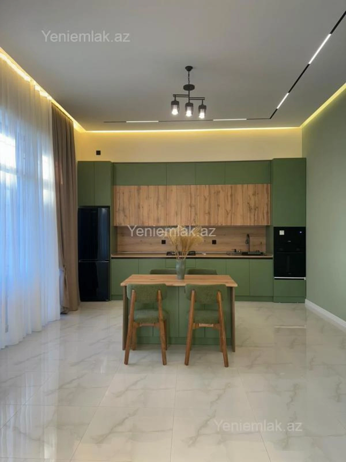 Satılır 4 otaqlı həyət evi 190 m²