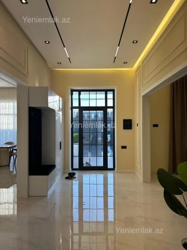Satılır 4 otaqlı həyət evi 190 m²