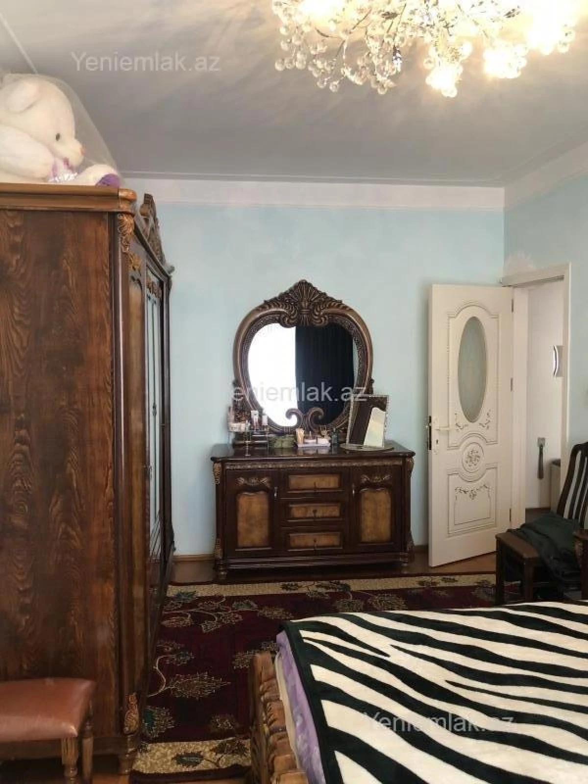 Satılır 4 otaqlı köhnə tikili 100 m²