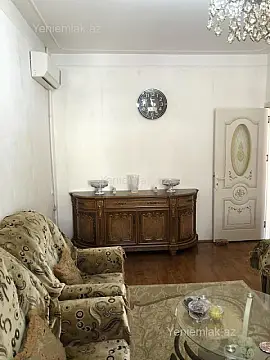 Satılır 4 otaqlı köhnə tikili 100 m²