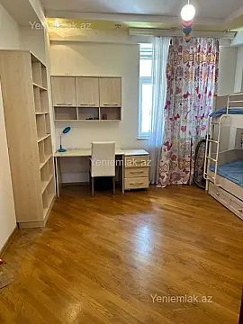 Satılır 4 otaqlı yeni tikili 130 m²