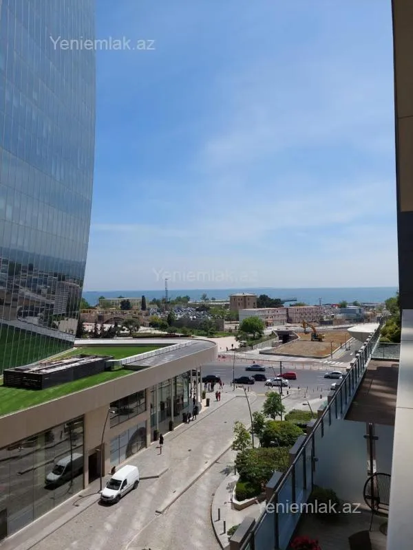 Satılır 2 otaqlı yeni tikili 84 m²