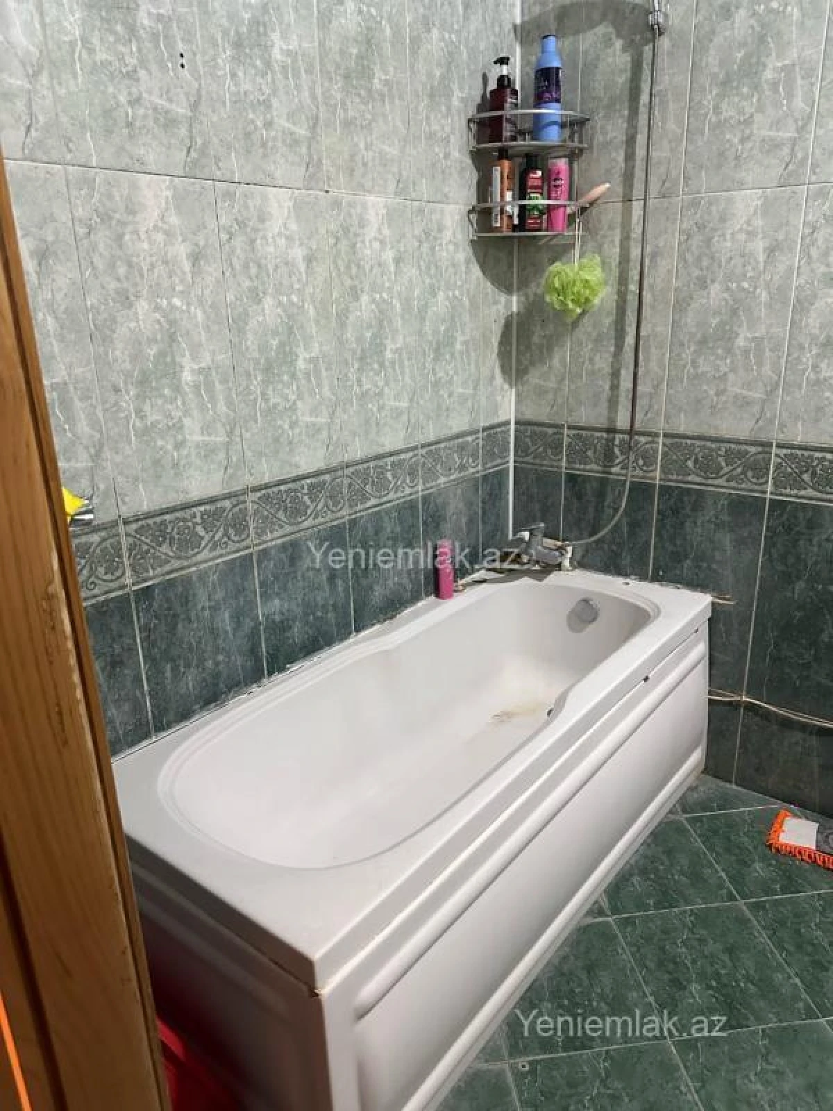 Satılır 3 otaqlı yeni tikili 127 m²