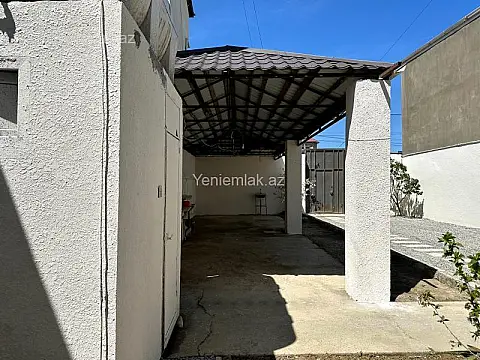 Satılır 6 otaqlı həyət evi 200 m²