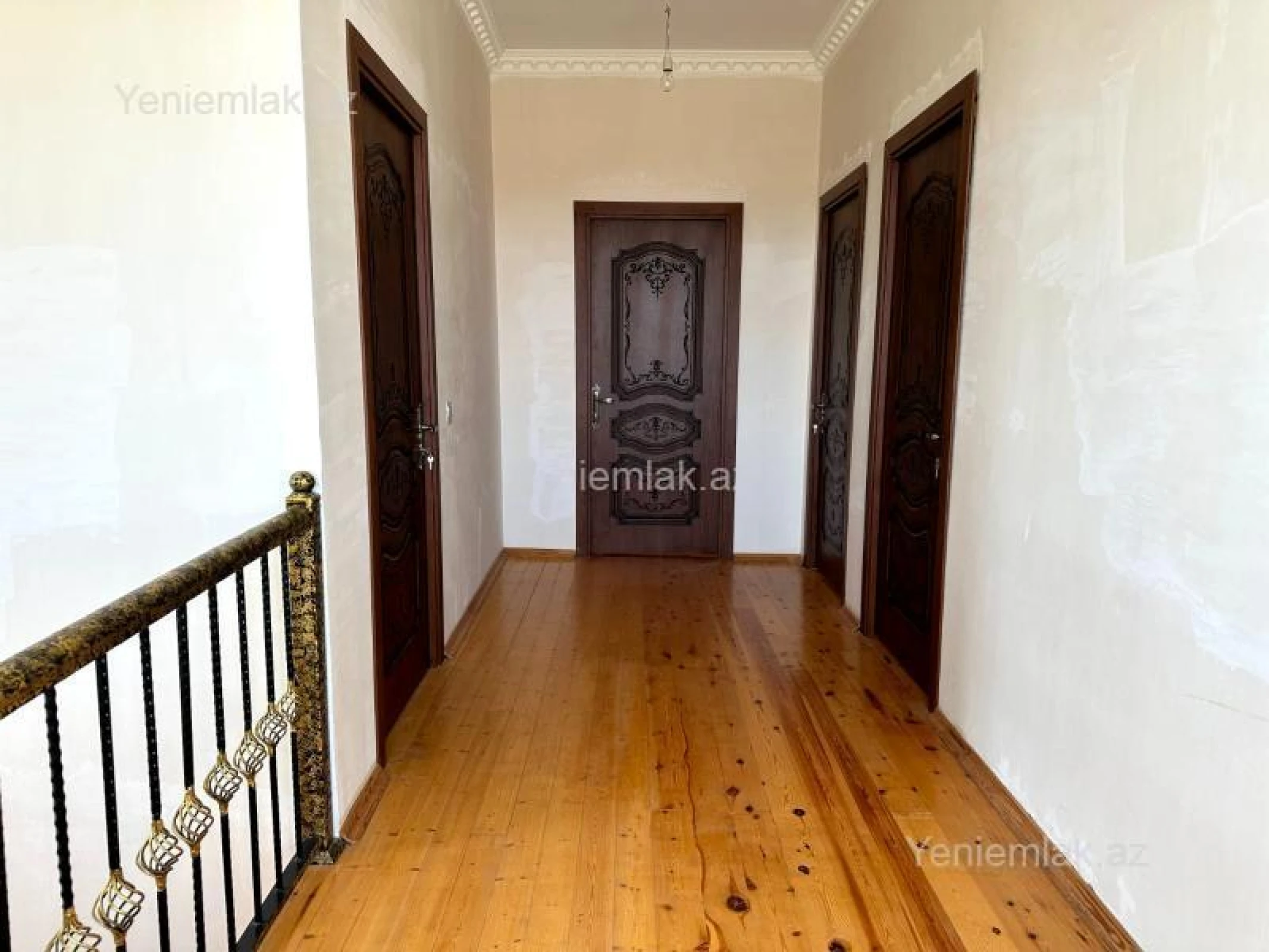 Satılır 6 otaqlı həyət evi 200 m²