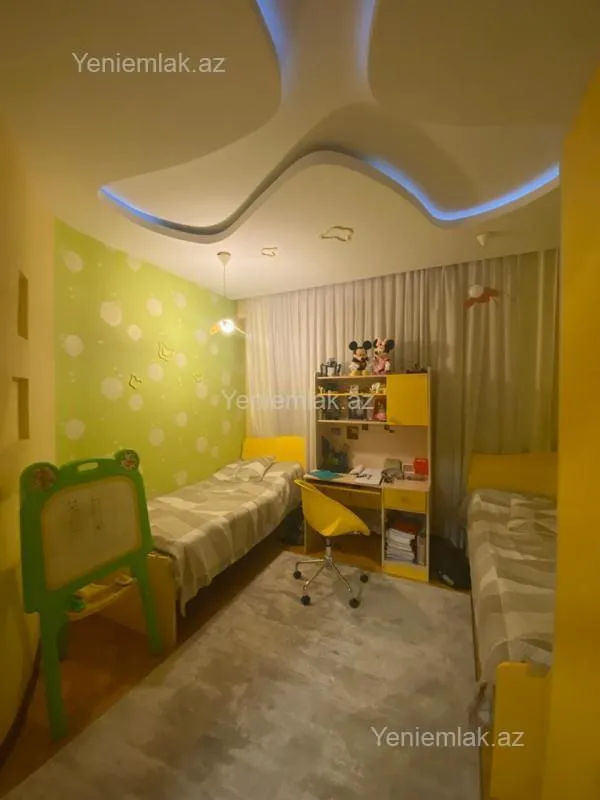 Satılır 3 otaqlı yeni tikili 101 m²