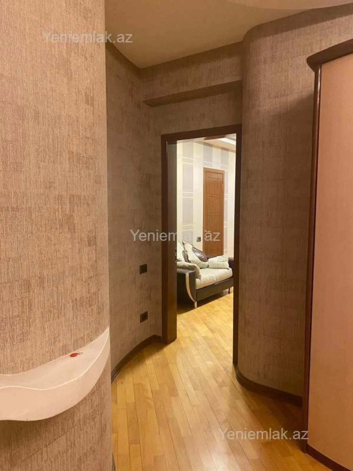 Satılır 3 otaqlı yeni tikili 101 m²