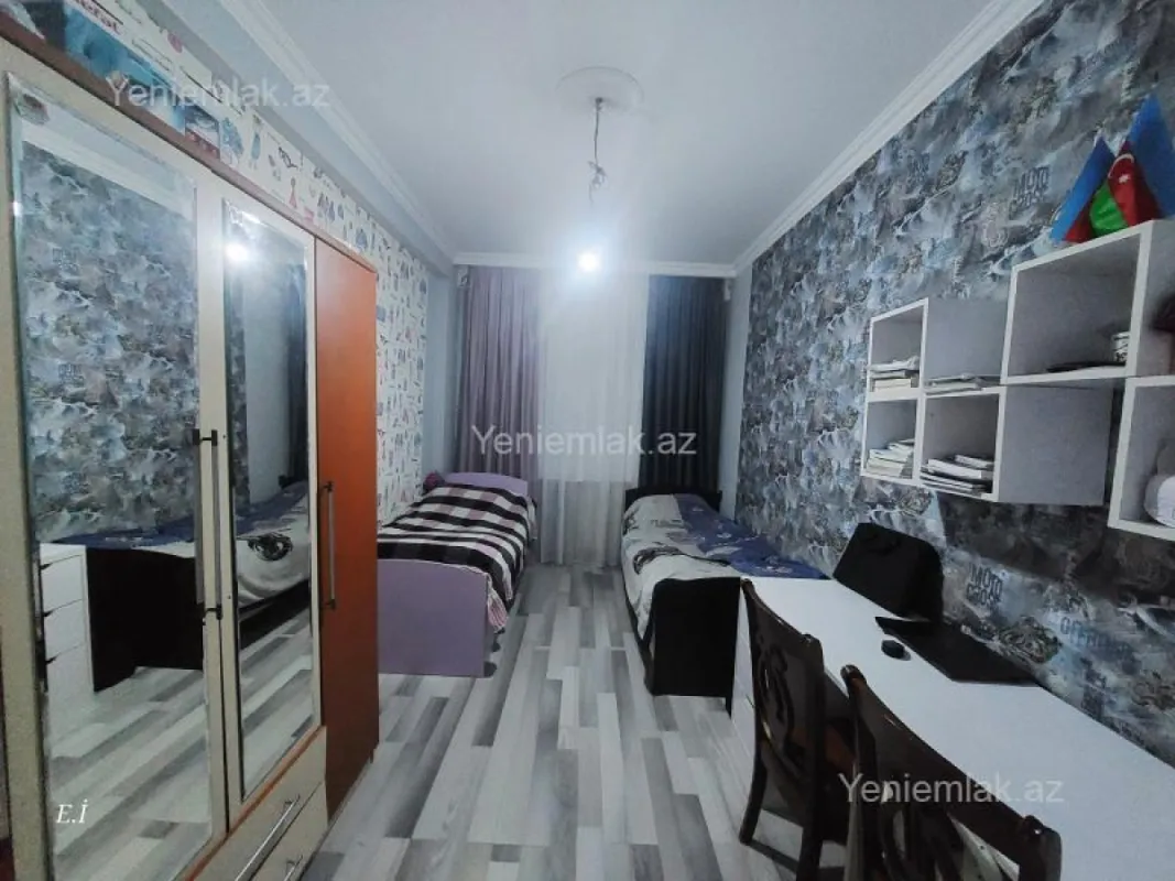 Satılır 2 otaqlı yeni tikili 76 m²