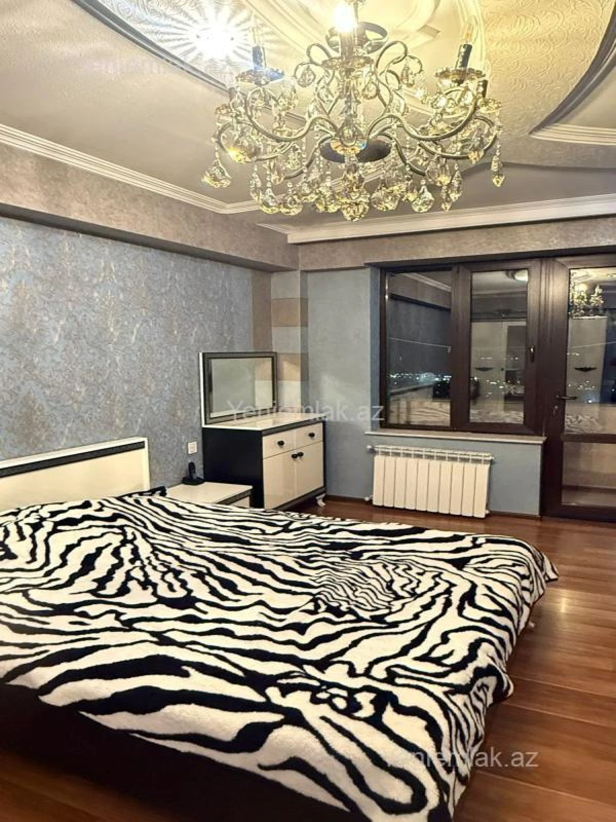 Satılır 3 otaqlı yeni tikili 140 m²