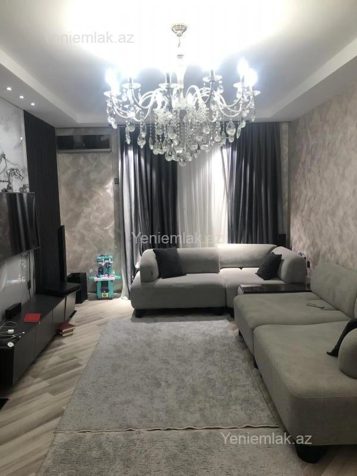 Satılır 3 otaqlı köhnə tikili 80 m²
