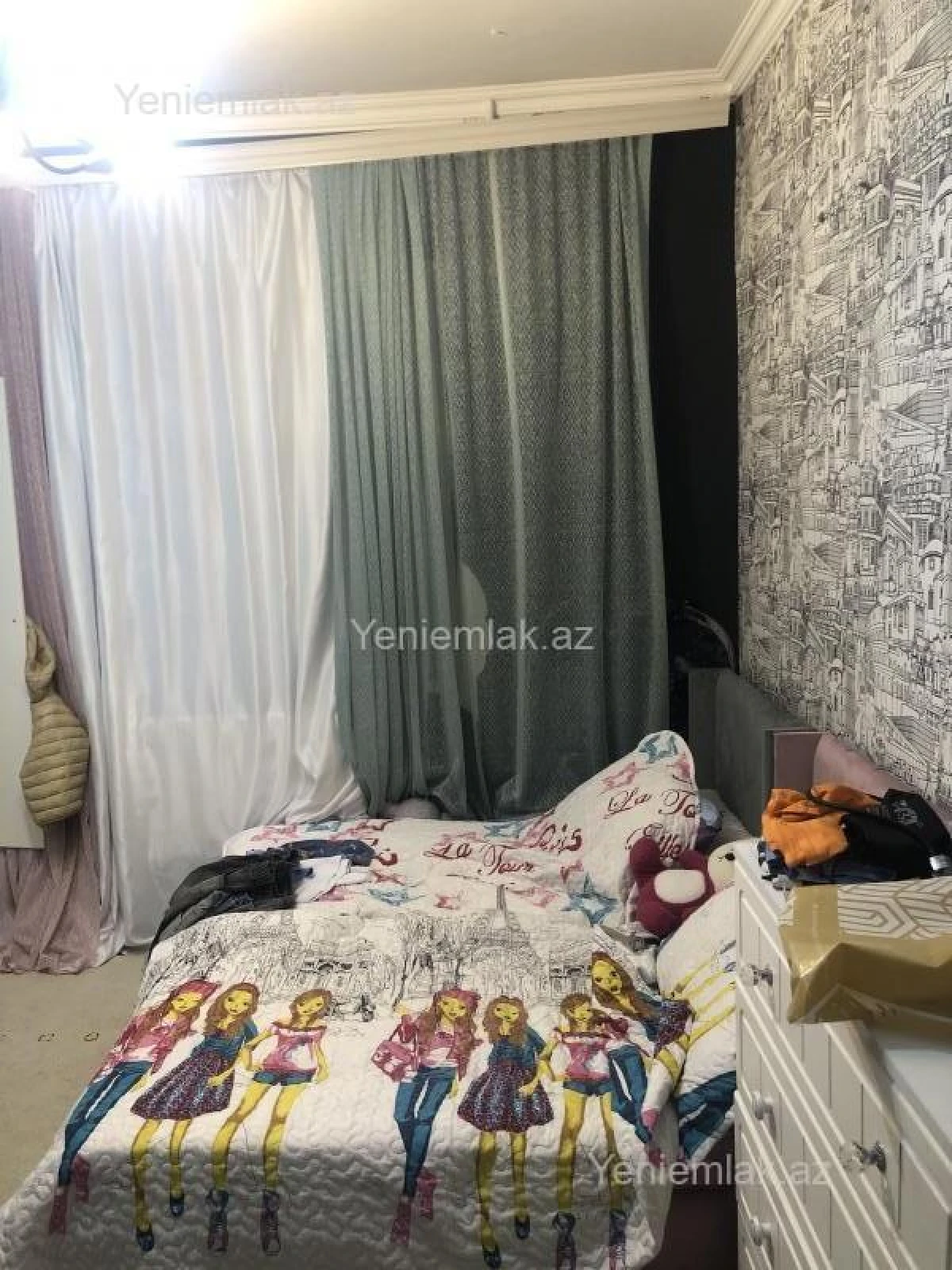 Satılır 3 otaqlı köhnə tikili 80 m²