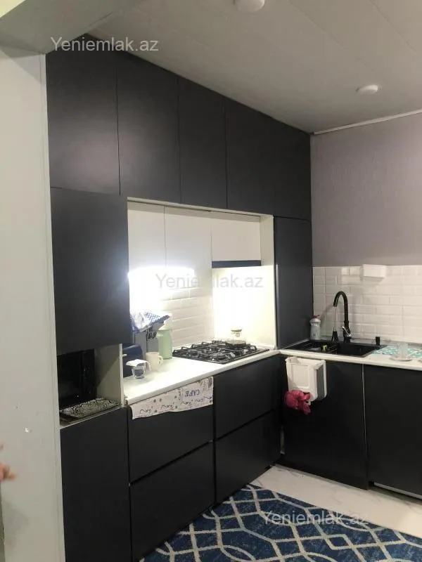 Satılır 3 otaqlı köhnə tikili 80 m²