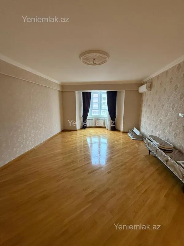 Satılır 3 otaqlı yeni tikili 137 m²