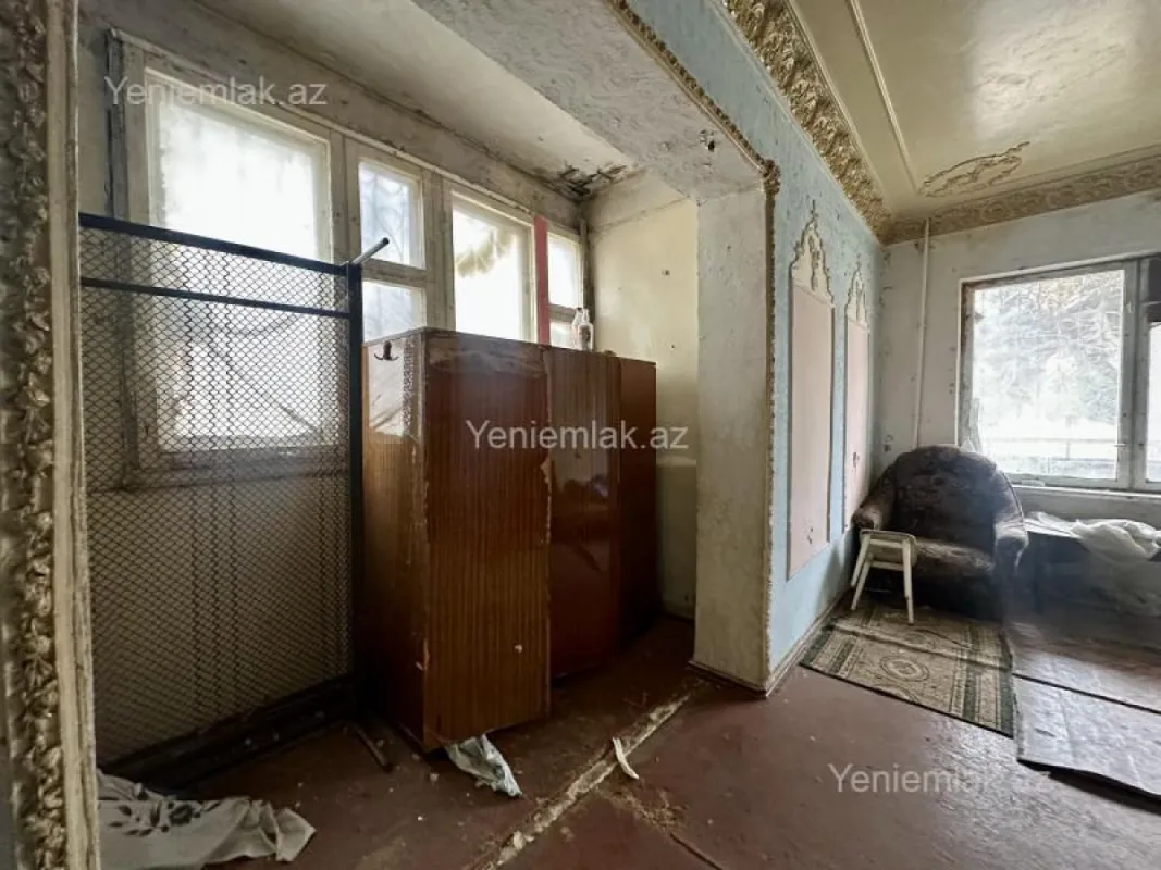 Satılır 2 otaqlı köhnə tikili 50 m²