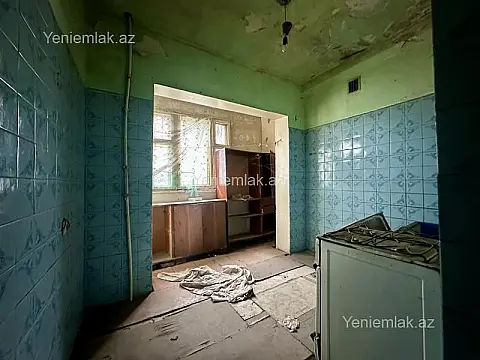Satılır 2 otaqlı köhnə tikili 50 m²