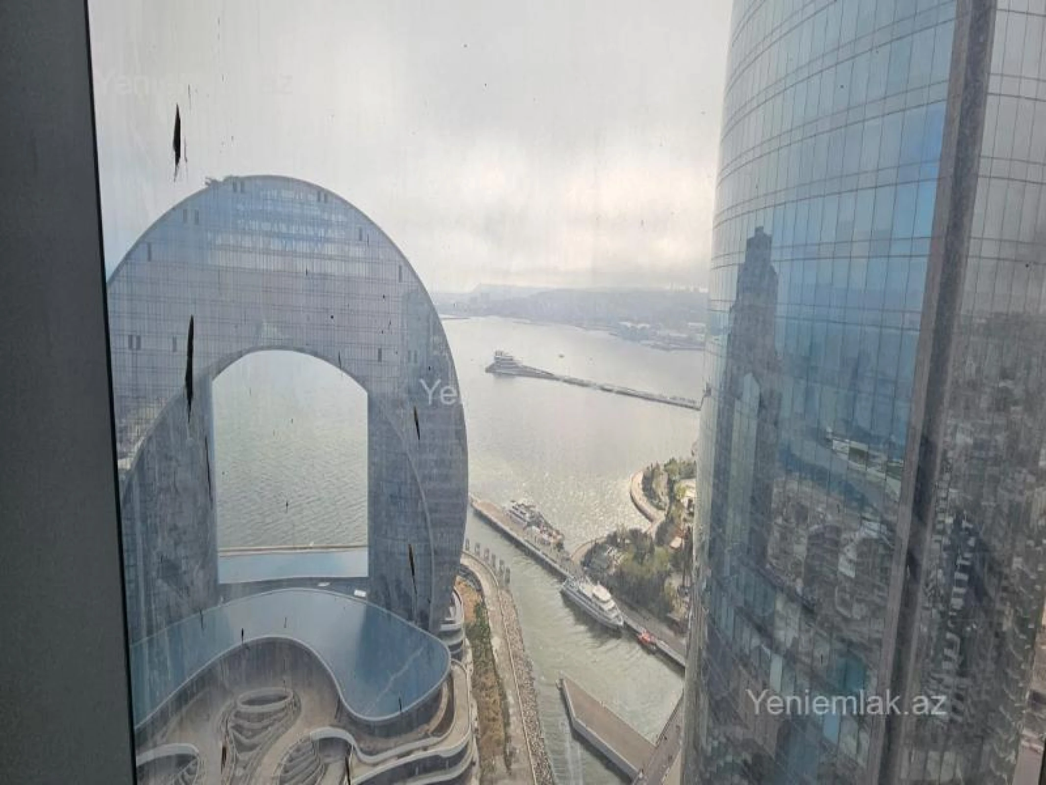 Satılır 2 otaqlı yeni tikili 89 m²