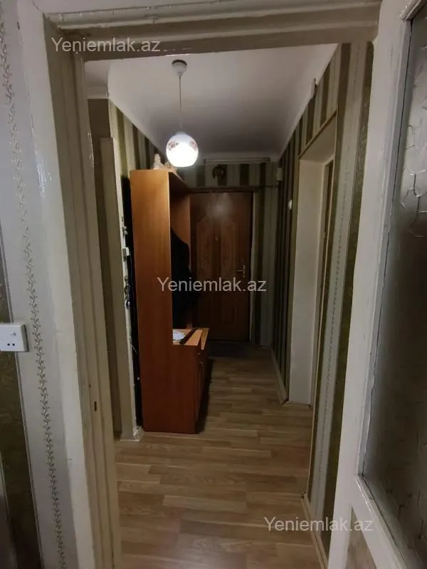 Satılır 3 otaqlı köhnə tikili 70 m²