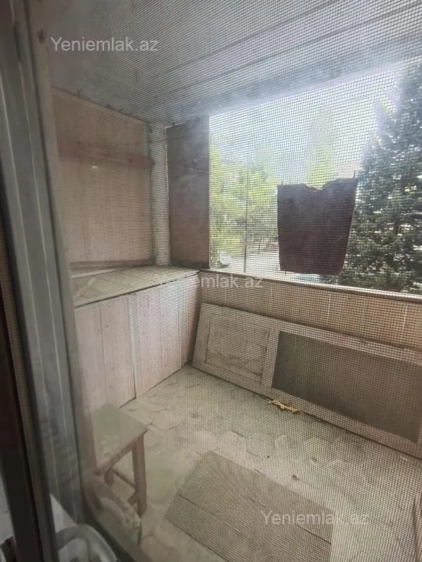 Satılır 3 otaqlı köhnə tikili 70 m²