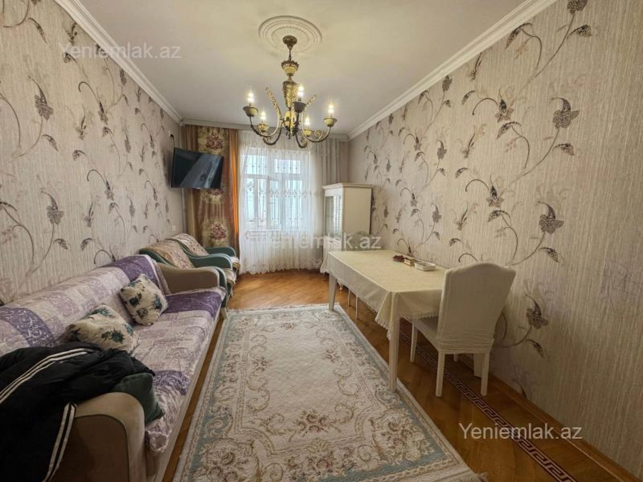 Satılır 4 otaqlı köhnə tikili 80 m²
