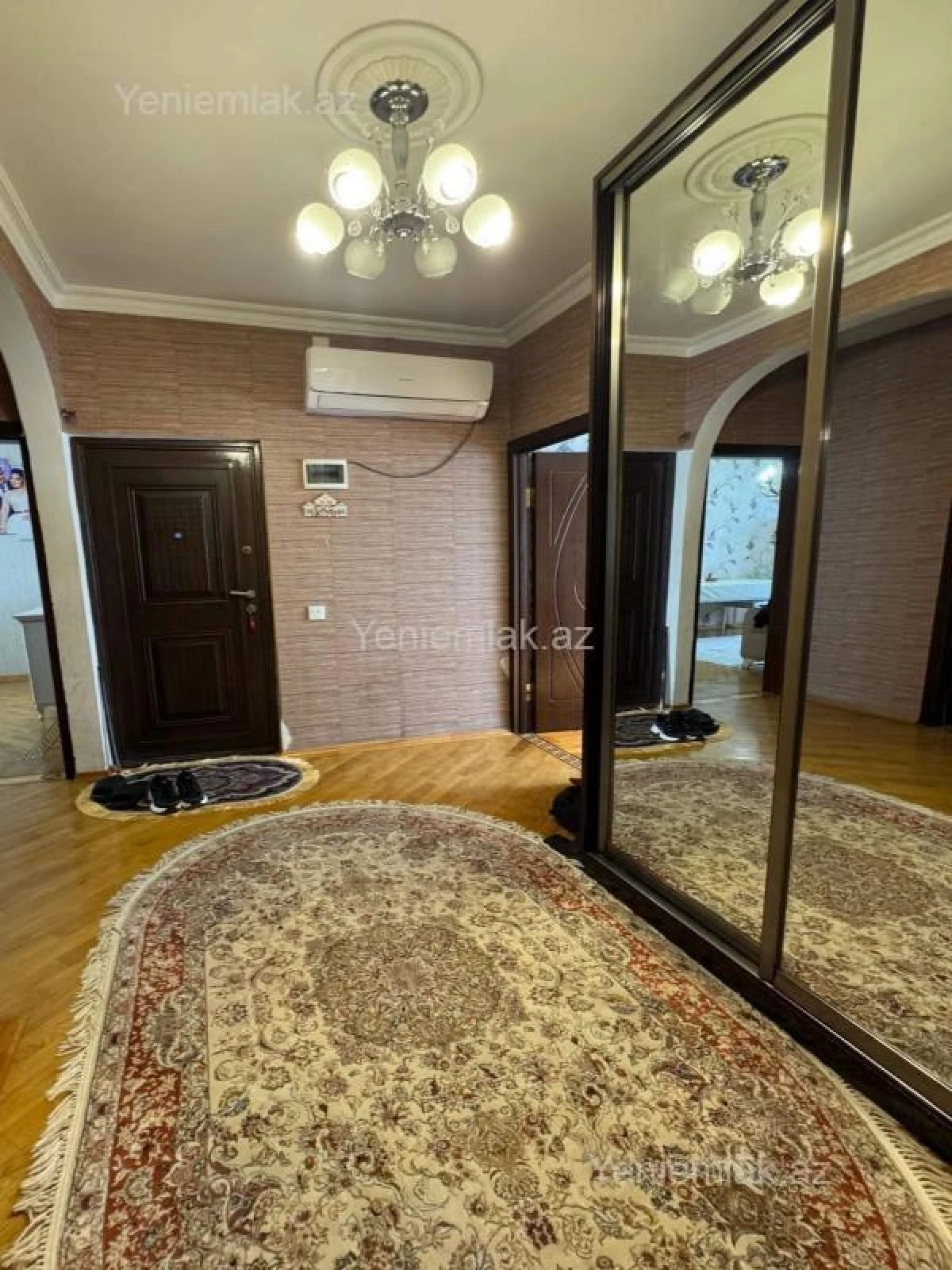 Satılır 4 otaqlı köhnə tikili 80 m²