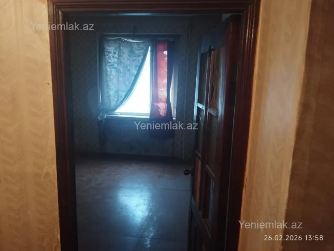 Satılır 5 otaqlı köhnə tikili 120 m²