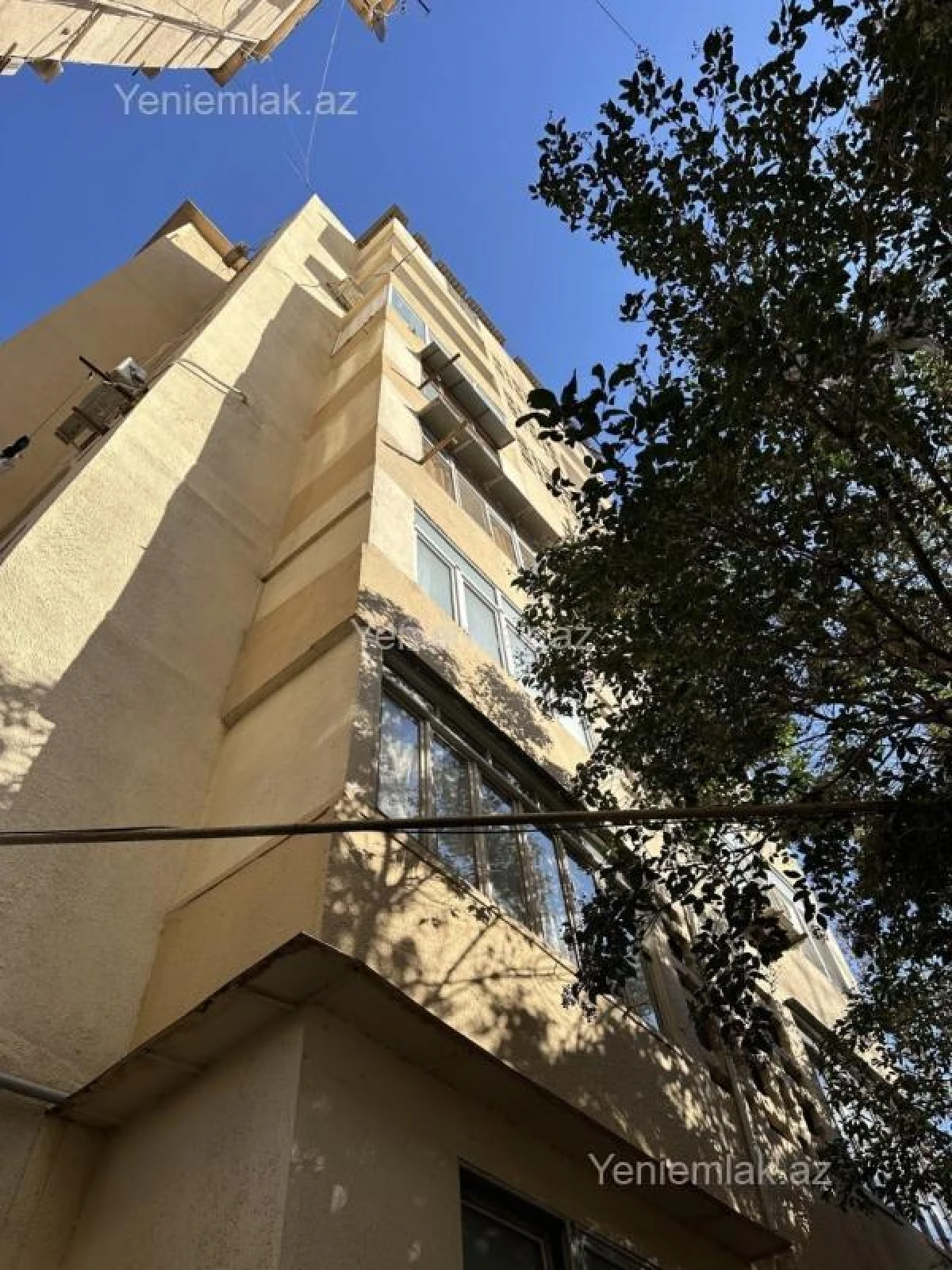 Satılır 5 otaqlı köhnə tikili 120 m²