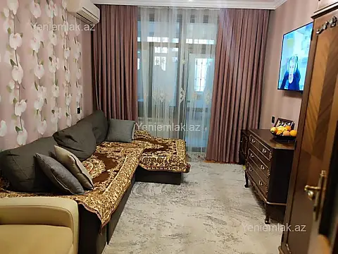 Satılır 4 otaqlı köhnə tikili 110 m² — Bakı, Binəqədi 4 otaq 110.00 m²