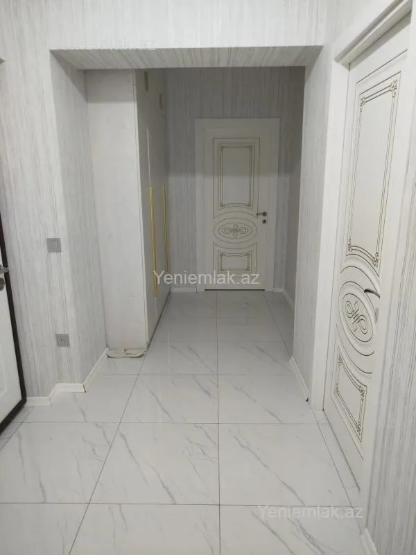 Satılır 3 otaqlı yeni tikili 75 m²