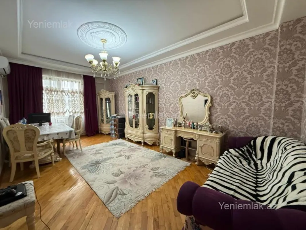 Satılır 3 otaqlı yeni tikili 67 m²