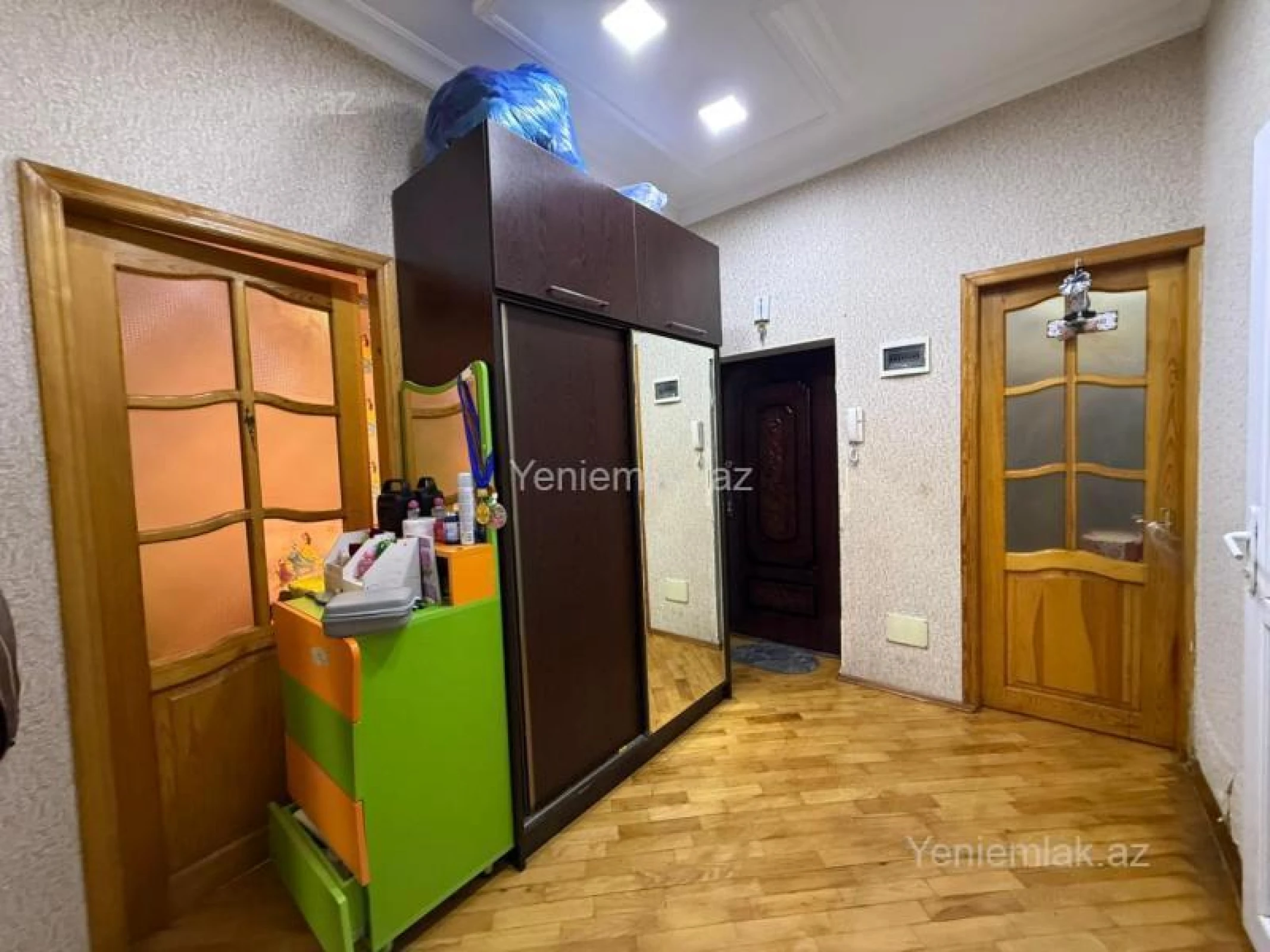 Satılır 3 otaqlı yeni tikili 67 m²