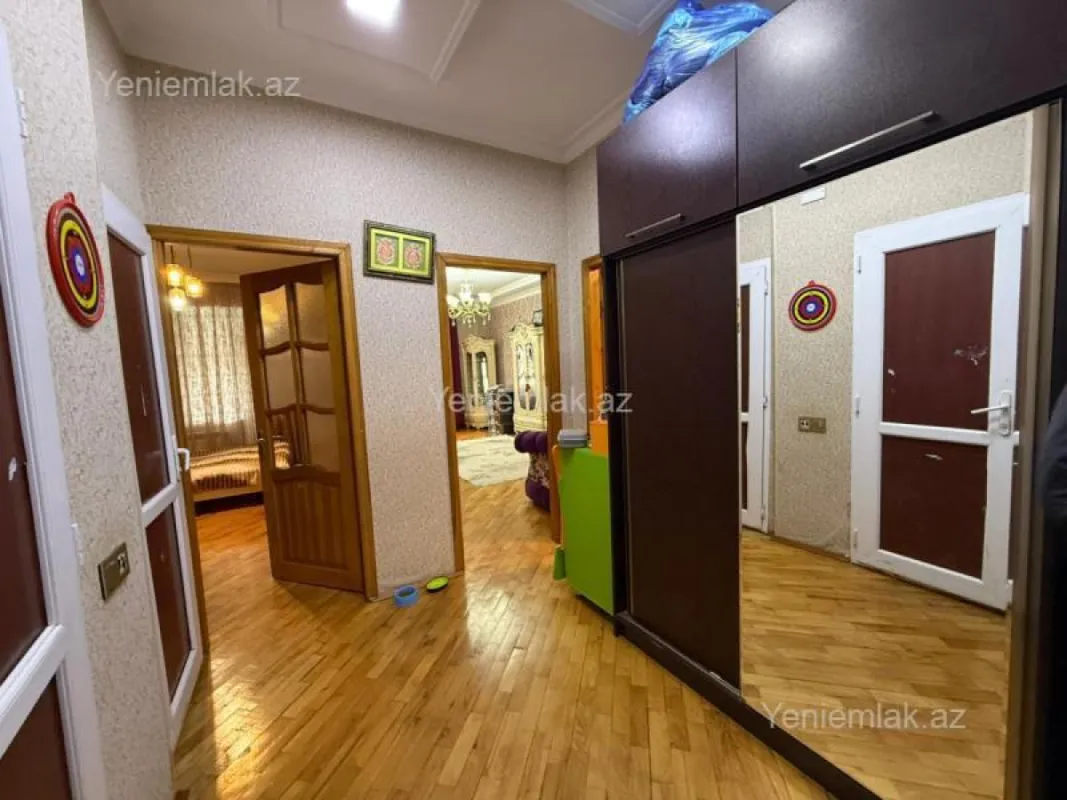 Satılır 3 otaqlı yeni tikili 67 m²