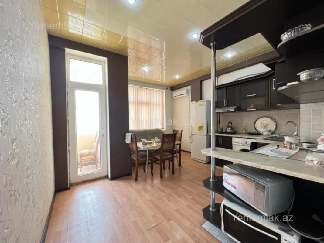 Satılır 2 otaqlı yeni tikili 84 m²