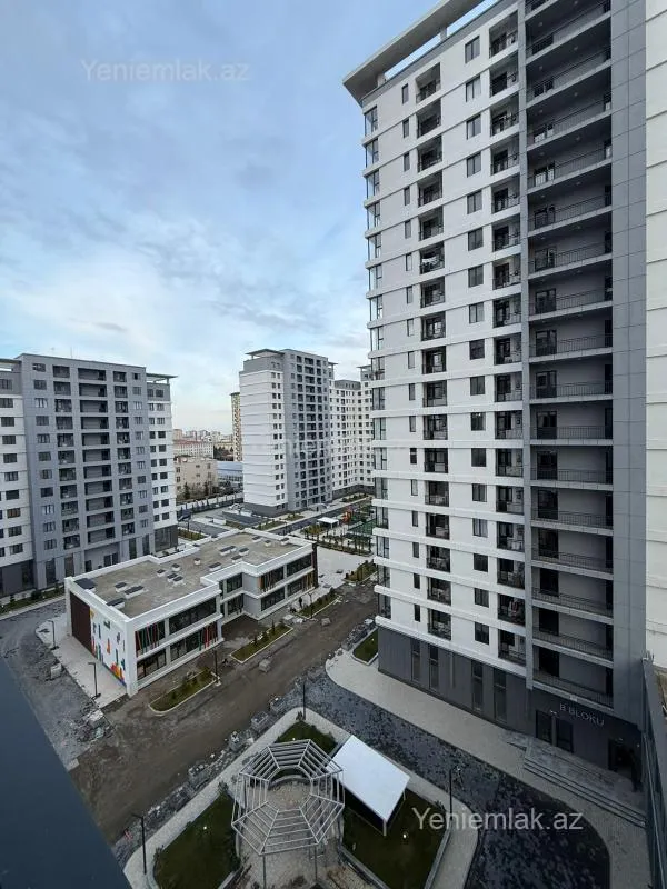 Satılır 4 otaqlı yeni tikili 155 m²