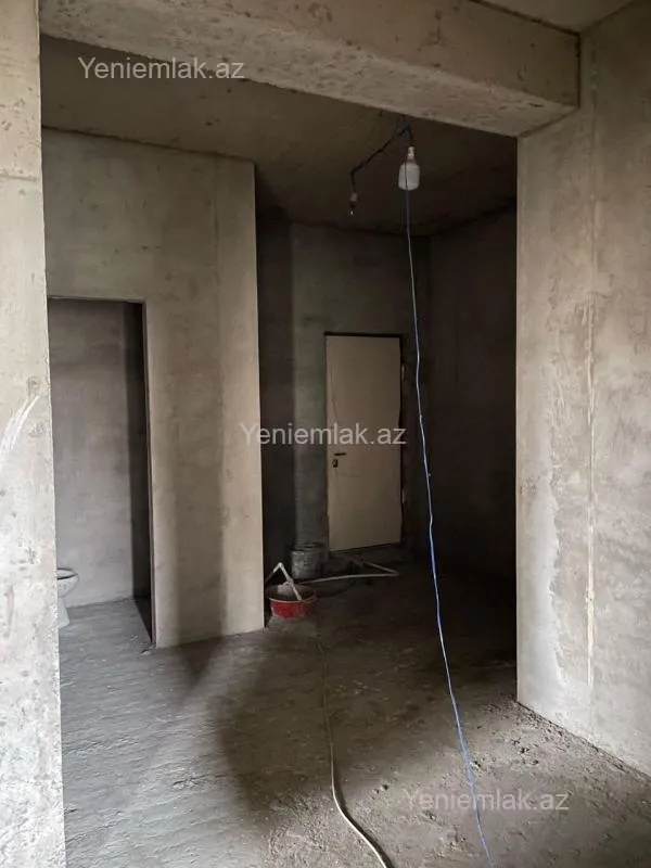 Satılır 3 otaqlı yeni tikili 120 m²