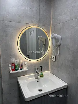Satılır 4 otaqlı köhnə tikili 127 m² — Bakı, Nizami 4 otaq 127.00 m²