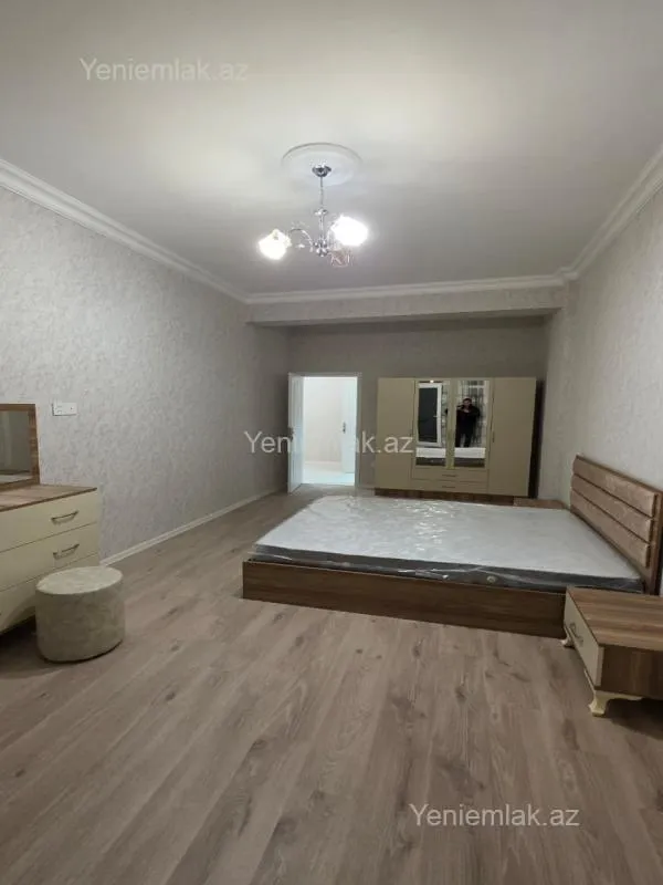 Satılır 2 otaqlı yeni tikili 72 m²