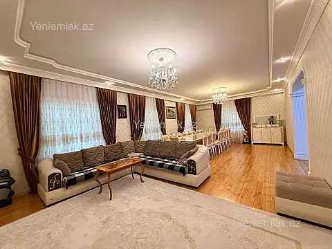 Satılır 5 otaqlı həyət evi 255 m²