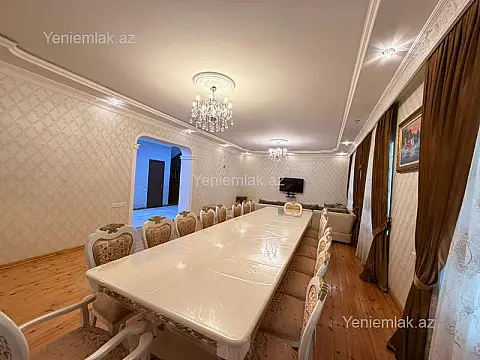 Satılır 5 otaqlı həyət evi 255 m²