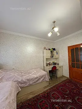 Satılır 2 otaqlı köhnə tikili 60 m²