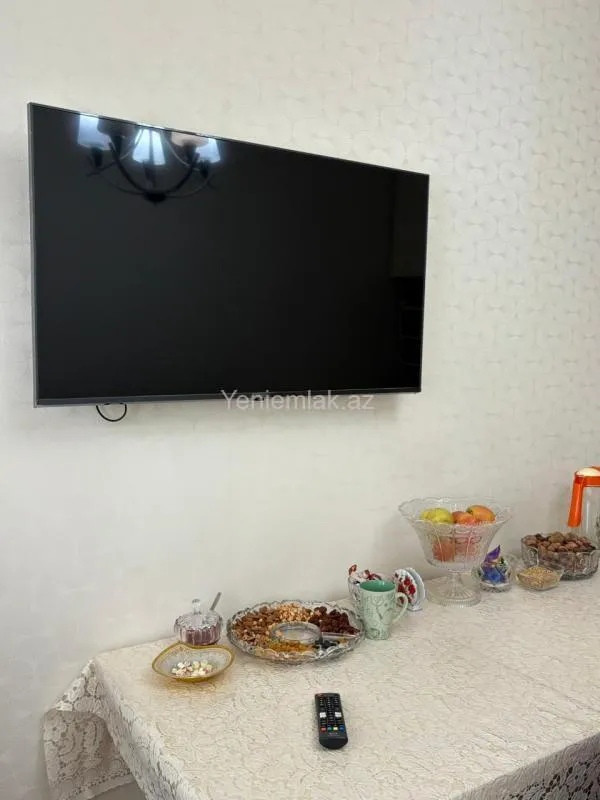 Satılır 2 otaqlı köhnə tikili 60 m²