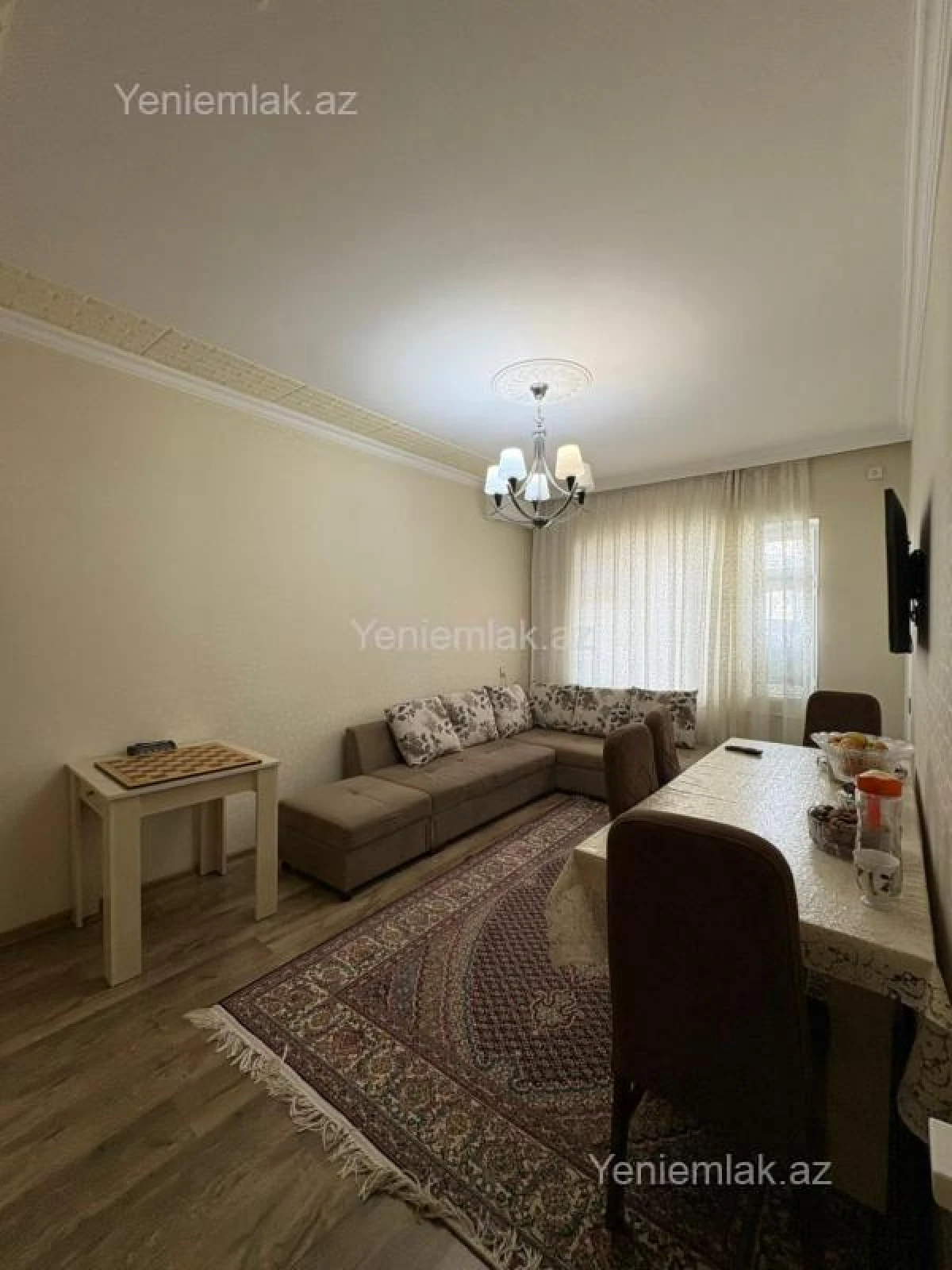 Satılır 2 otaqlı köhnə tikili 60 m²