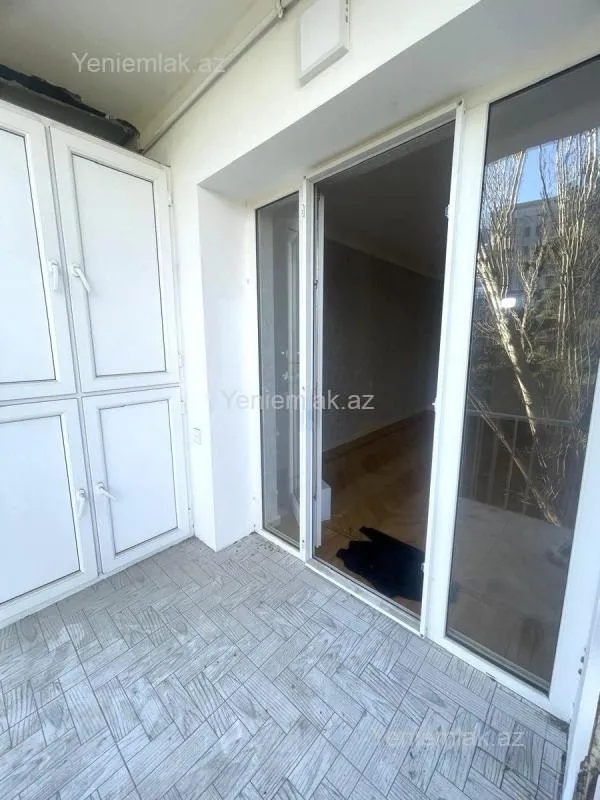 Satılır 3 otaqlı köhnə tikili 90 m²