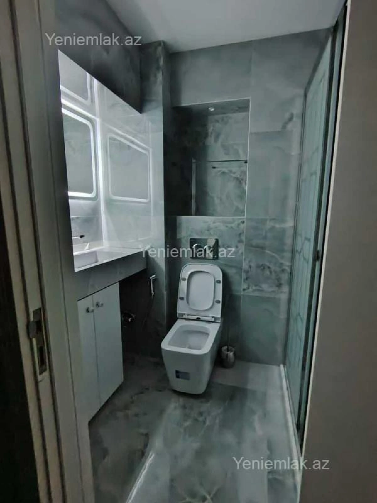 Satılır 3 otaqlı köhnə tikili 90 m²