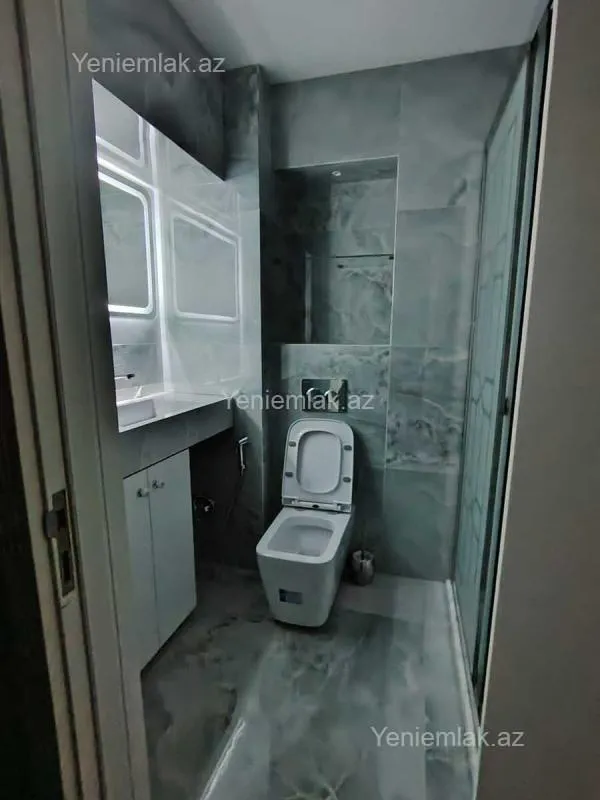 Satılır 3 otaqlı köhnə tikili 90 m²