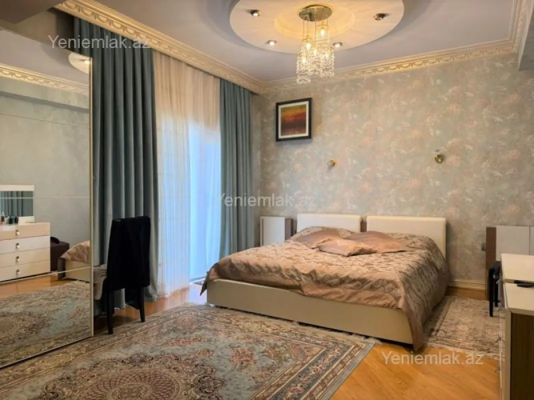 Satılır 4 otaqlı yeni tikili 197 m²