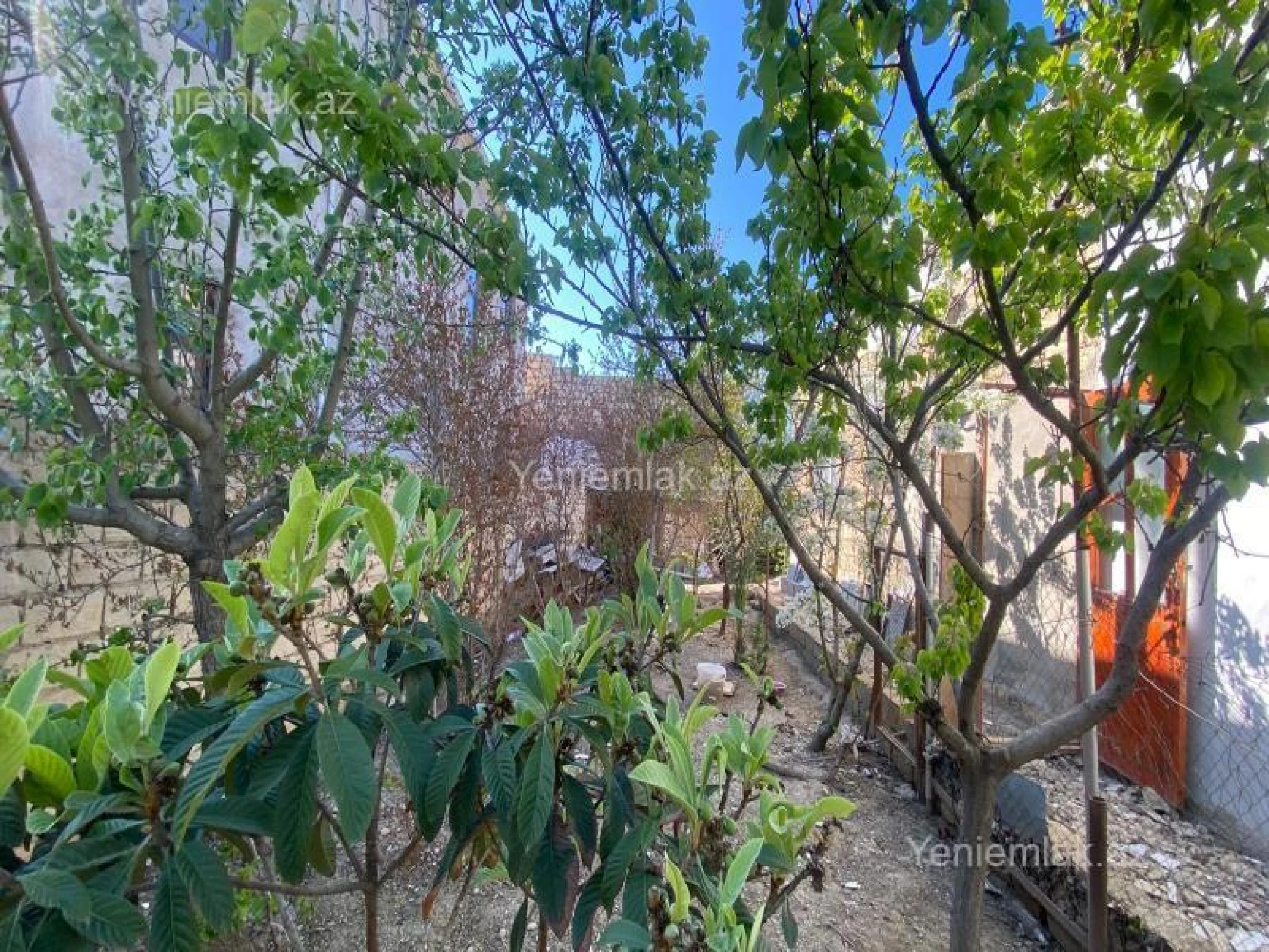 Satılır 4 otaqlı həyət evi 130 m²