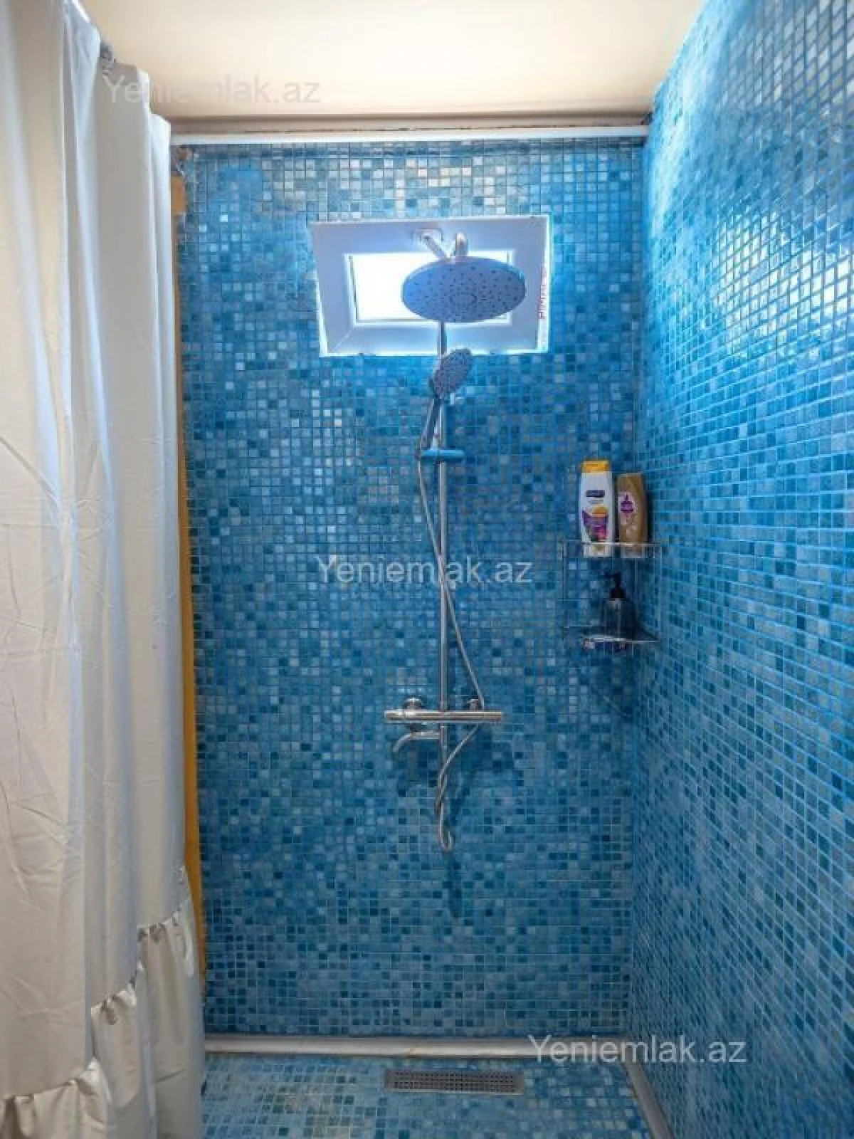 Satılır 3 otaqlı köhnə tikili 100 m²